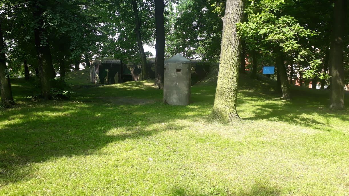 Wieża wartownicza z Kaliny w Parku Heiloo w Piaśnikach