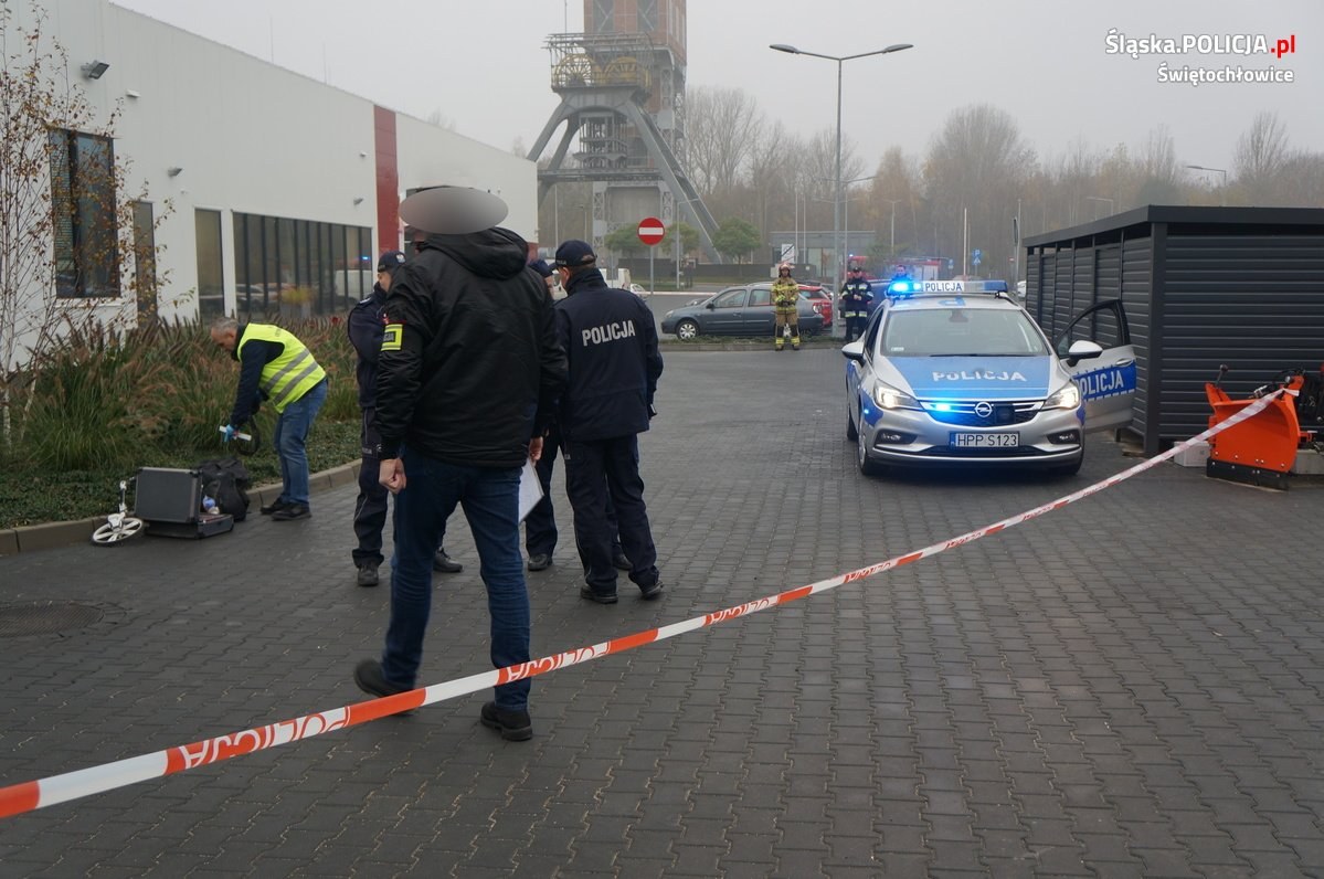 Bomba w Świętochłowicach Ćwiczenie policjantów i strażaków