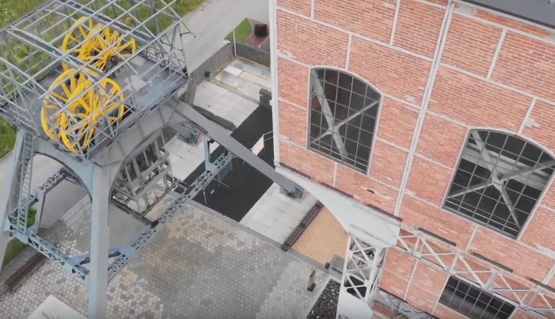 Dwie wieże po KWK Polska Świętochłowice