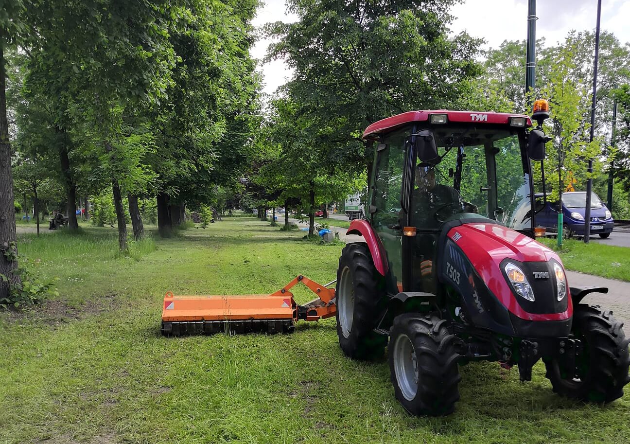 MPUK Świętochłowice rozpoczęło kolejną akcję koszenia trawników