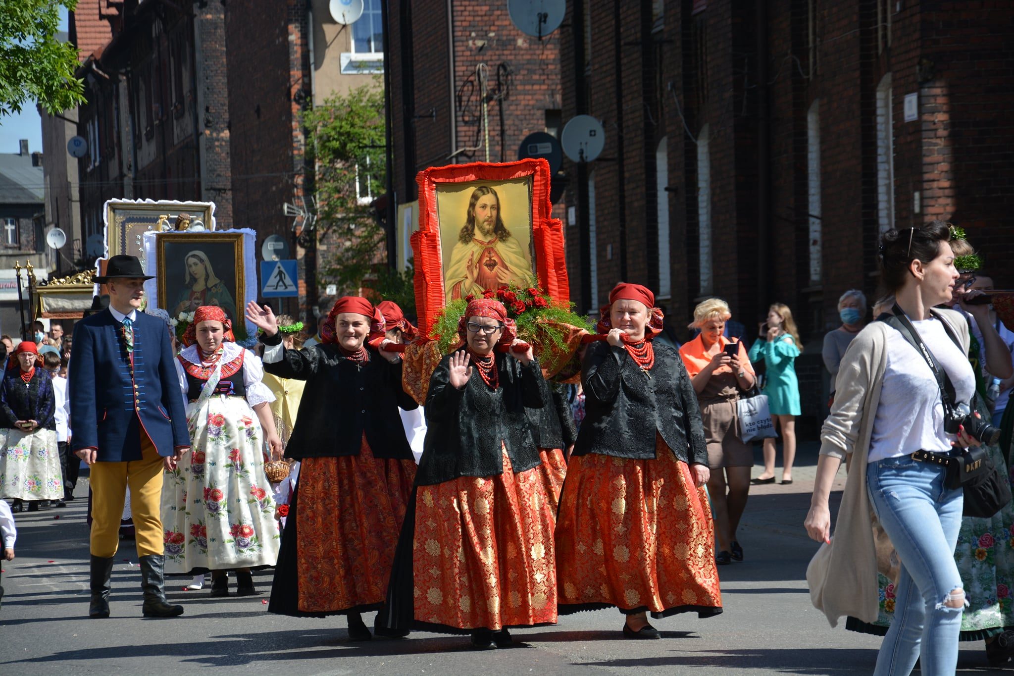 W Lipińskiej procesji Bożego Ciała 2021 znów tradycyjnie pojawiły się chopiony