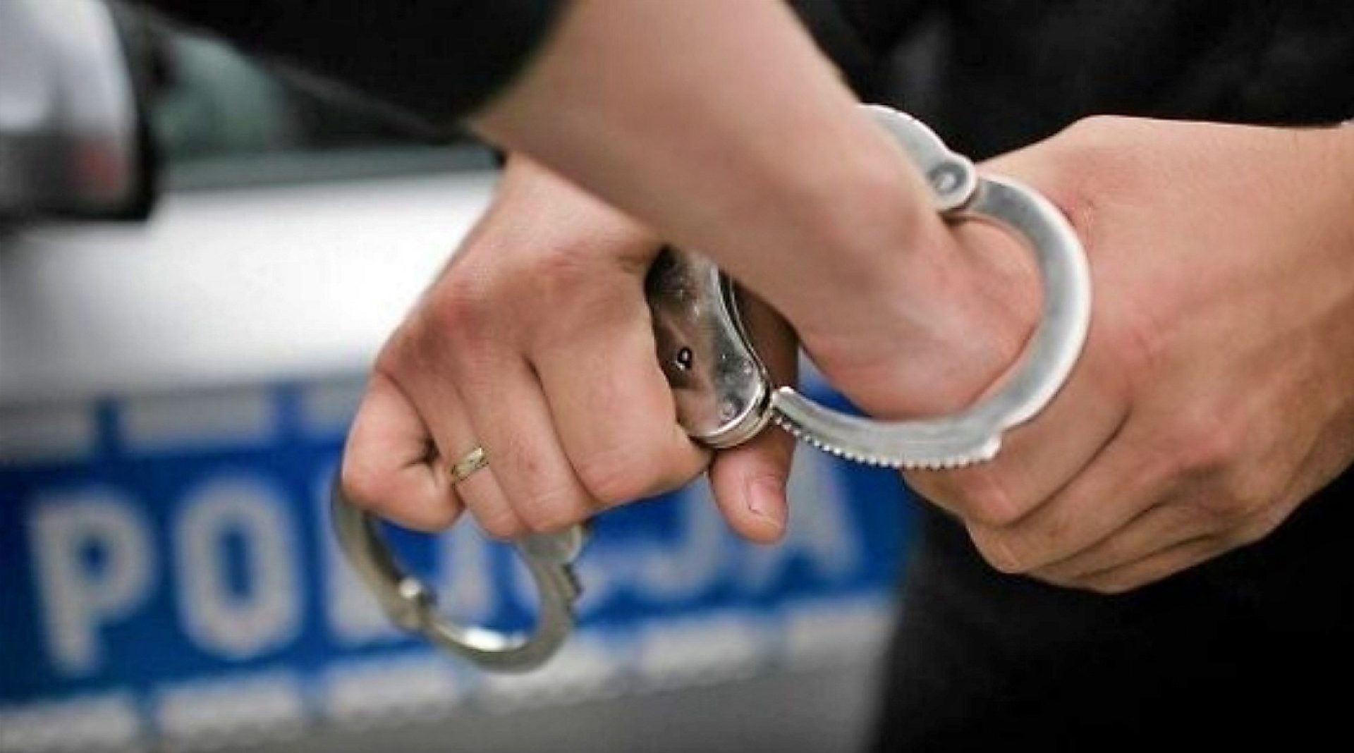 Pijany nastolatek zrobił demolkę w Świętochłowicach Grozi mu pięć lat więzienia Pijany nastolatek zrobił demolkę w Świętochłowicach Grozi mu pięć lat więzienia