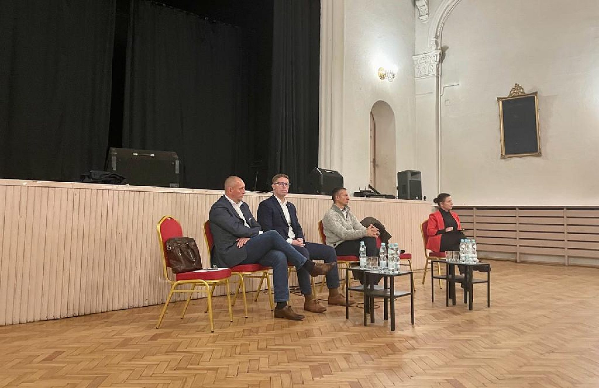 Spotkanie w sprawie domków fińskich Spotkanie w sprawie domków fińskich