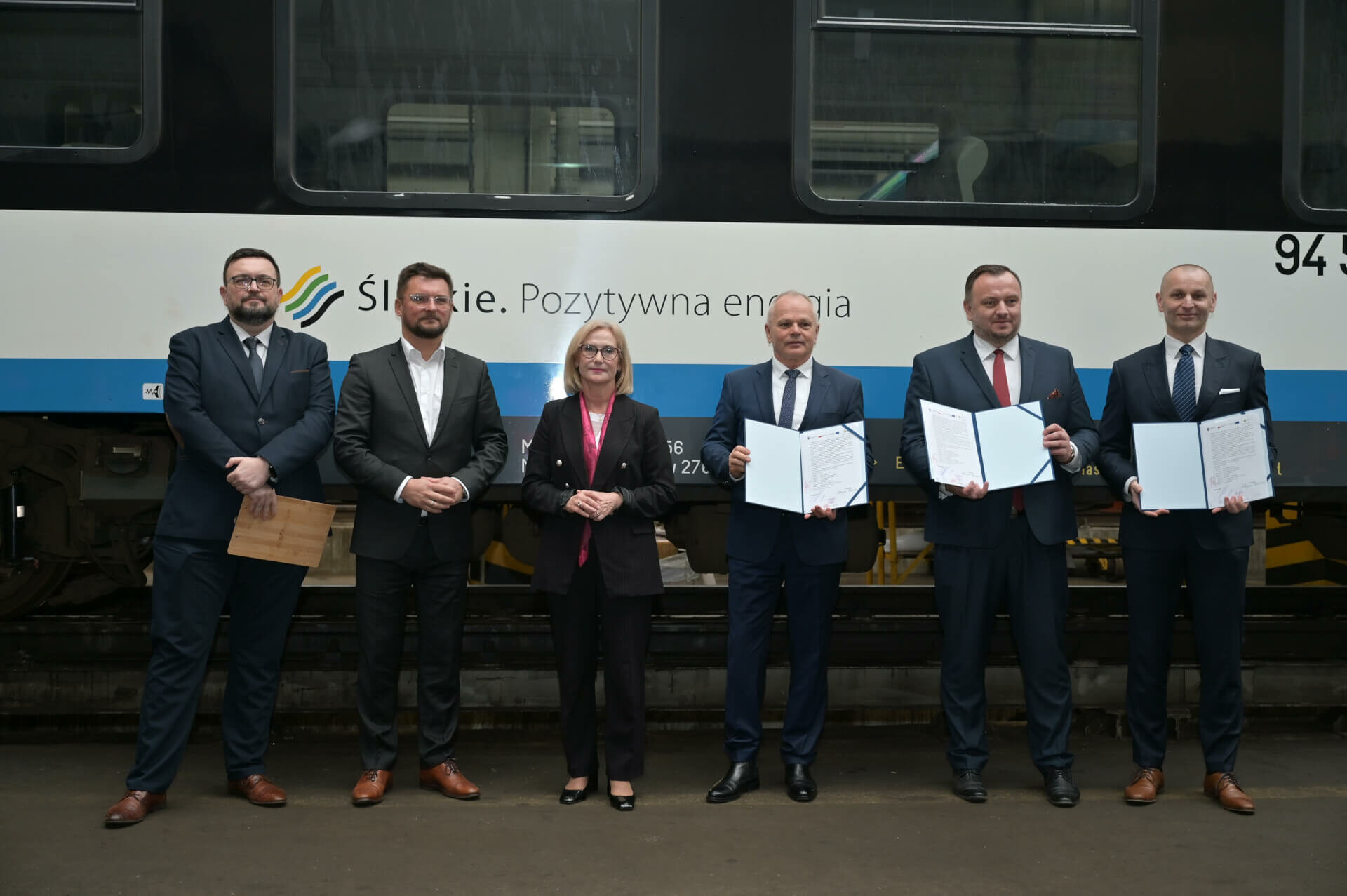 W kolejach podpisano miliardowa umowe W kolejach podpisano miliardowa umowe