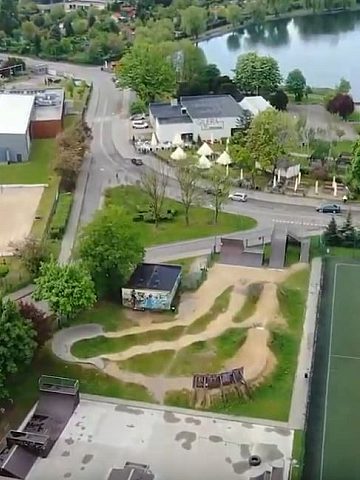 Ośrodek Sportu i Rekreacji SKAŁKA w Świętochłowicach Ośrodek Sportu i Rekreacji SKAŁKA w Świętochłowicach