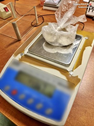Narkotyki w mieszkaniu świętochłowiczanki 2 Narkotyki w mieszkaniu świętochłowiczanki 2
