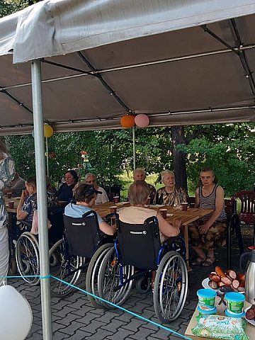 Powitanie lata z CIS i KIS Zaczęli od pikniku potem zaczęły się warsztaty 4 Powitanie lata z CIS i KIS Zaczęli od pikniku potem zaczęły się warsztaty 4