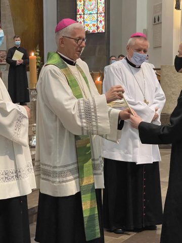 Zmiany personalne w Archidiecezji Katowickiej Zmiany personalne w Archidiecezji Katowickiej