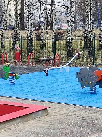 Świętochłowice Wyremontowano plac zabaw na Skałce 3 Świętochłowice Wyremontowano plac zabaw na Skałce 3