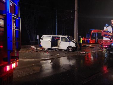 Wypadek, ul. Bytomska i Powstańców Śląskich, Świętochłowice, 19.11 2021