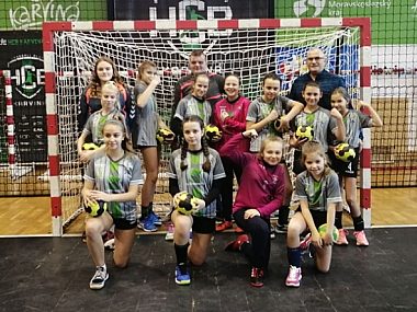 Skałka w Interlidze B3a54ecc0915f9347c3f53fa31d161fe XL