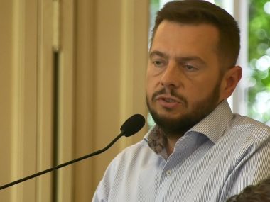 Skandal na sesji RM. Antybohaterem radny PO i Ruchu Ślązaków Bartosz karcz
