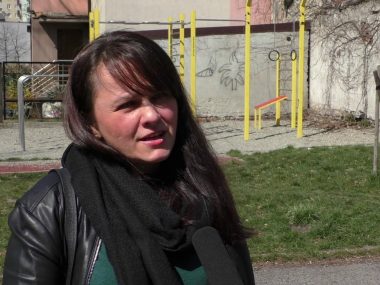 Uczniowie dostaną laptopy Nauczycielka