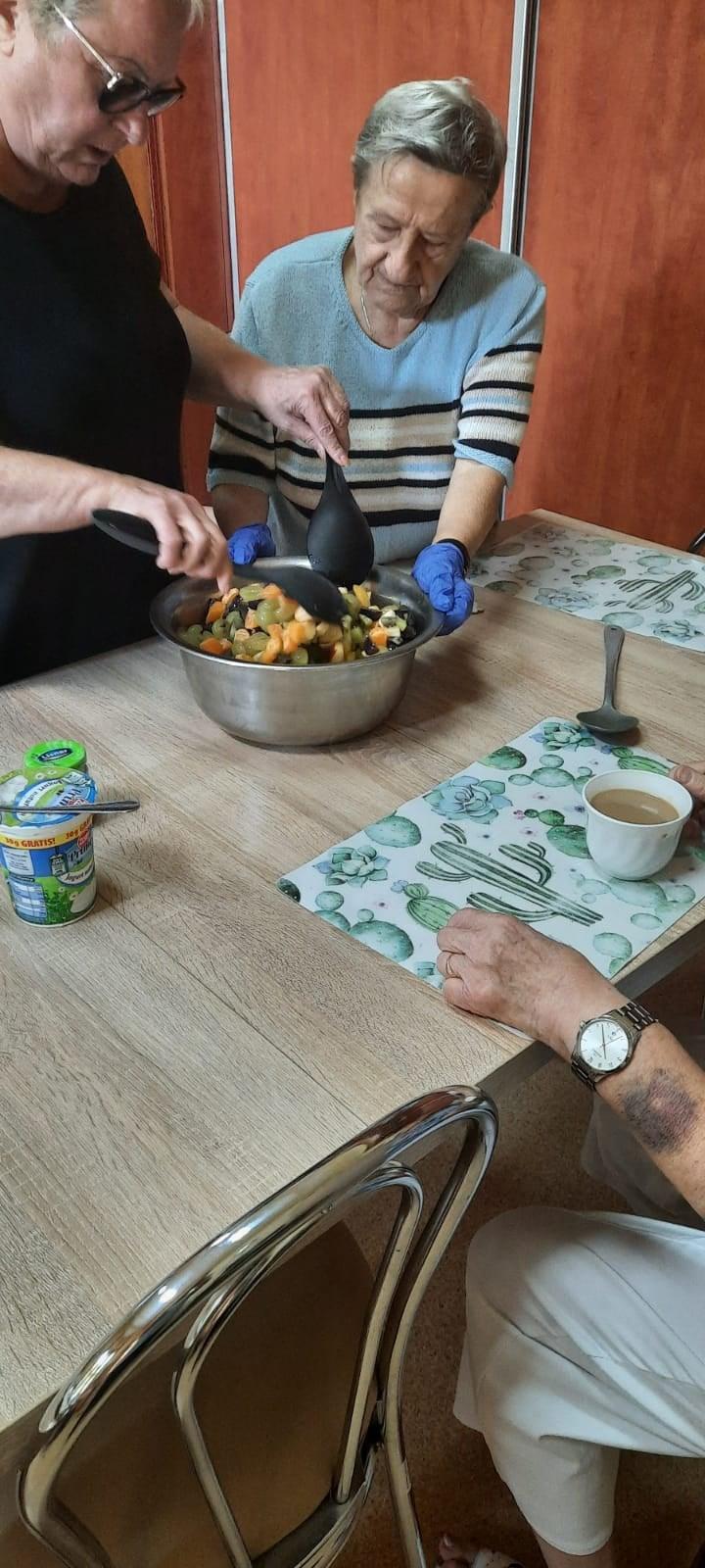 Seniorki z dziennego domu senior 1