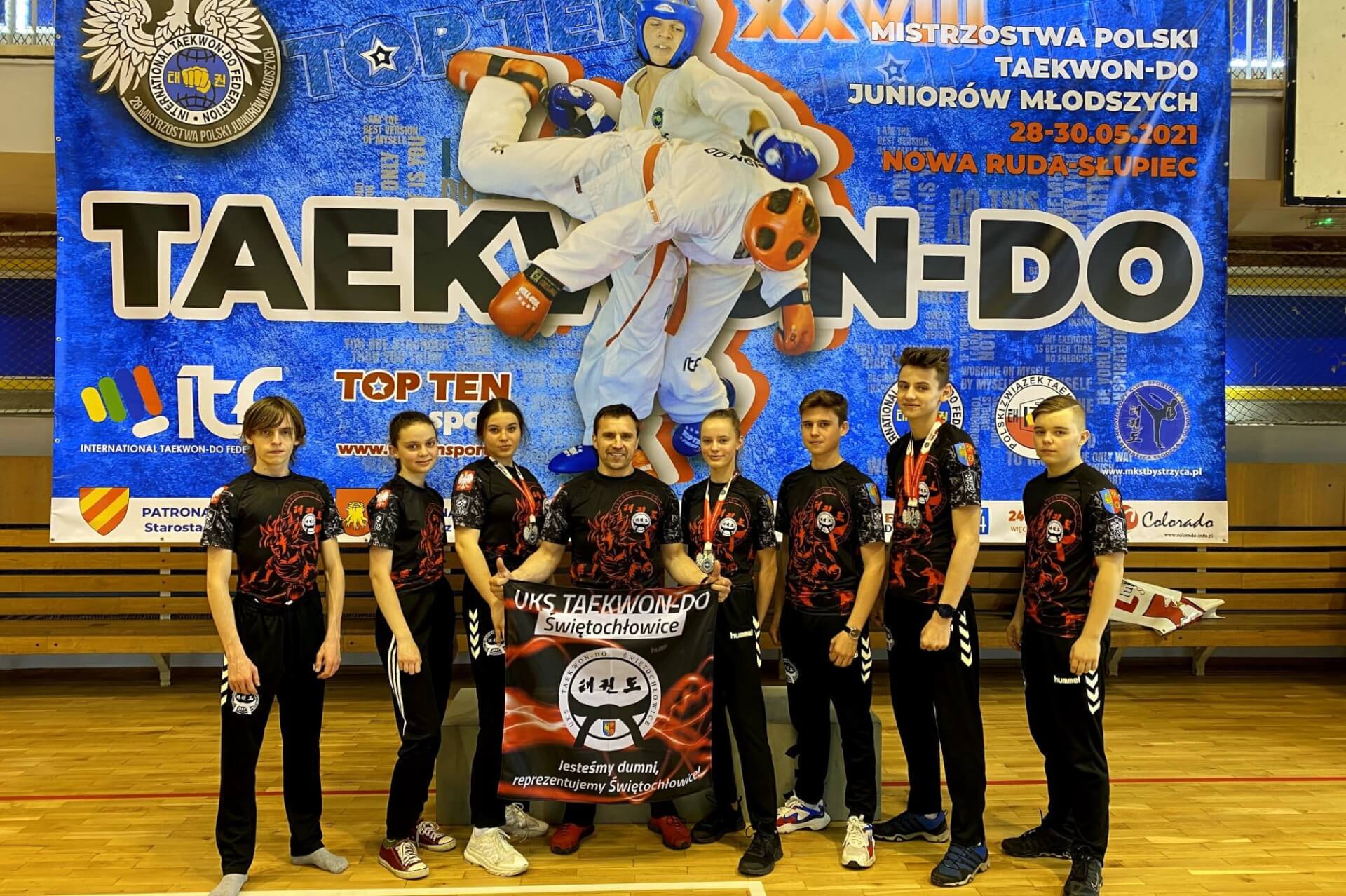 UKS Taekwon-do Świętochłowice z medalami Mistrzostw Polski Juniorów