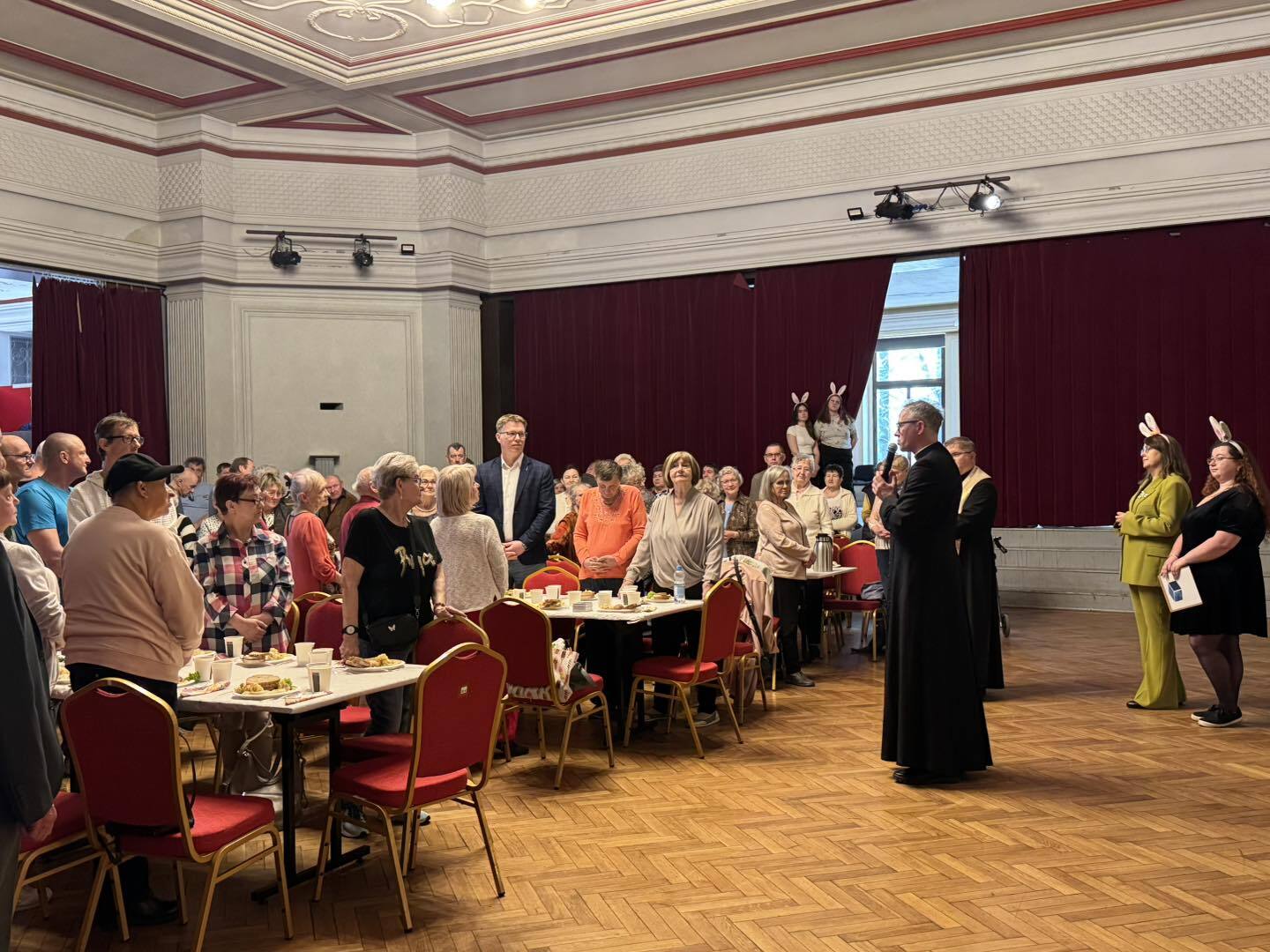 Wielkanocne Śniadanie dla Samotnych i Potrzebujących 2025 w Świętochłowicach