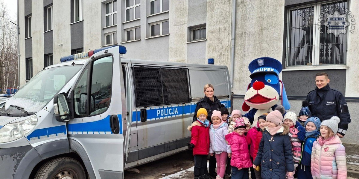 Przedszkolaki z wizytą u świętochłowickich policjantów